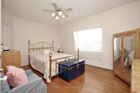 51 Dearbourne Ave, Toronto, ON M4K 1M6