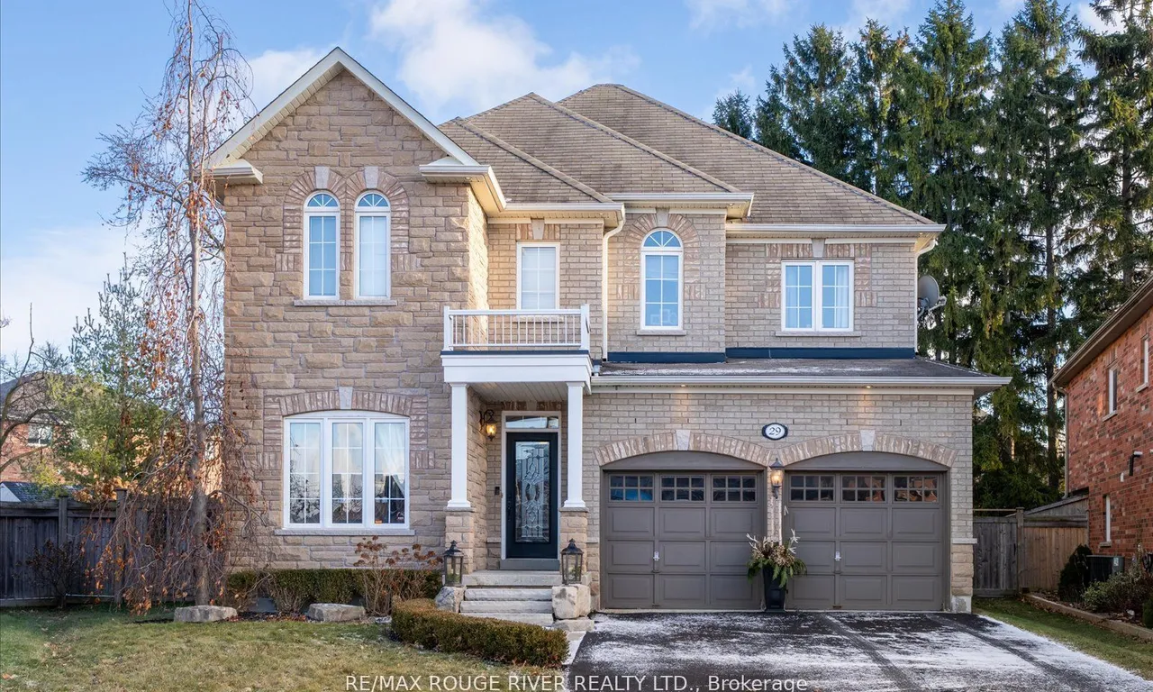 29 Neill Ave, Whitby, ON L1R 3N4