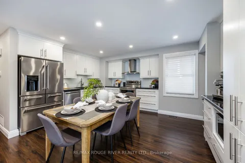 90 Cayuga Ave, Oshawa, ON L1G 3X7