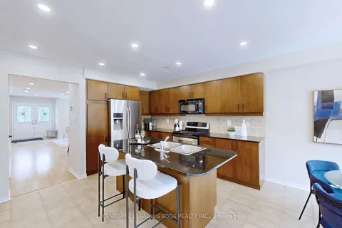 62 CANTWELL Cres, Ajax, ON L1Z 2A4