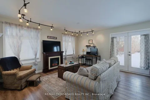 154 Admiral Rd, Ajax, ON L1S 2P1