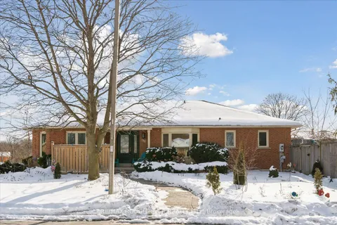 96 Wyndfield Crescent, Whitby, ON L1N 8K9