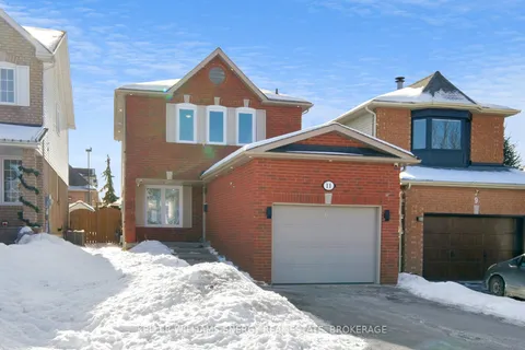 11 Glen Ray Crt, Clarington, ON L1C 4W7