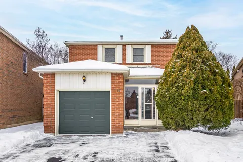 14 Bowers Crt, Ajax, ON L1T 2L5