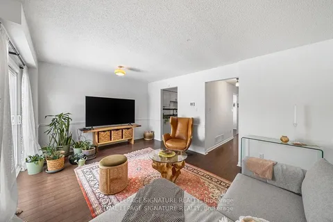 2 Stephen Ave, Clarington, ON L1E 1Z2