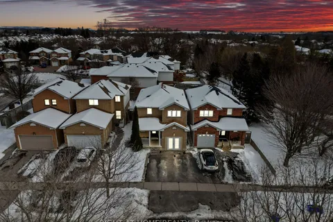 37 Trudeau Dr, Clarington, ON L1C 5A8