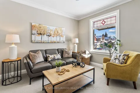 68 Second Ave, Oshawa, ON L1H 3A3