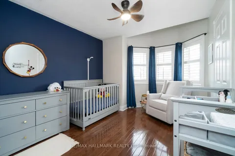 17 Waterbridge Way, Toronto, ON M1C 5C5