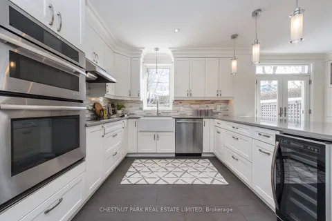 25 Briar Dale Blvd, Toronto, ON M1N 1Z3