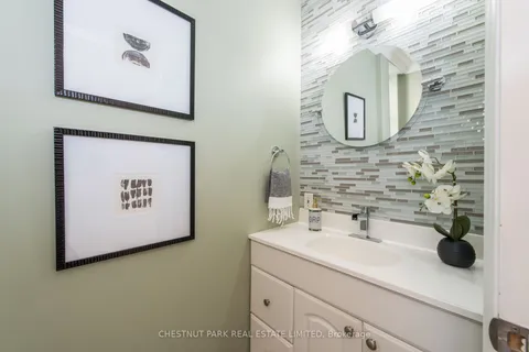 25 Briar Dale Blvd, Toronto, ON M1N 1Z3