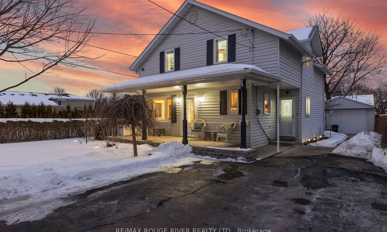 721 Victory Dr, Pickering, ON L1W 2S3