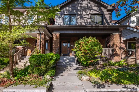 354 Wolverleigh Blvd, Toronto, ON M4C 1S8