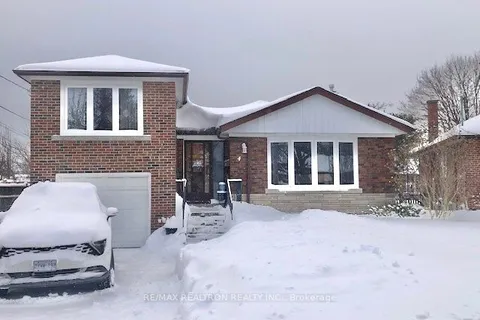 4 Elmdon Crt, Toronto, ON M1J 1R1