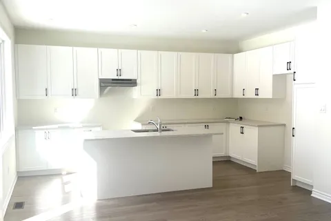 6 Forestlane Way, Scugog, ON L9L 0B2
