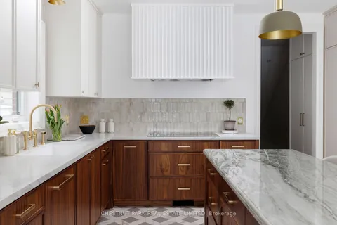 167 Hampton Ave, Toronto, ON M4K 2Z3