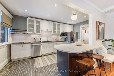 135 Bingham Ave, Toronto, ON M4E 3R2