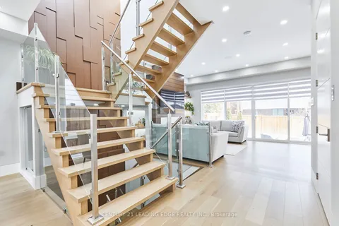 11 Brooklawn Ave, Toronto, ON M1M 2P3