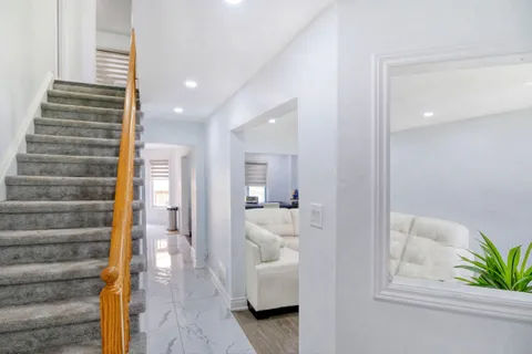79 Fieldnest Crescent, Whitby, ON L1R 1Z7