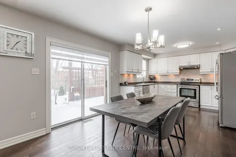 15 Sabbe Cres, Ajax, ON L1T 4E2