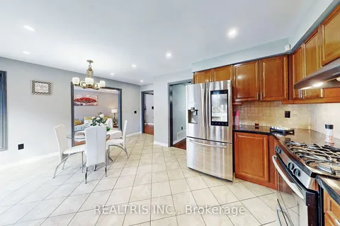 144 Elizabeth St, Ajax, ON L1T 3X5