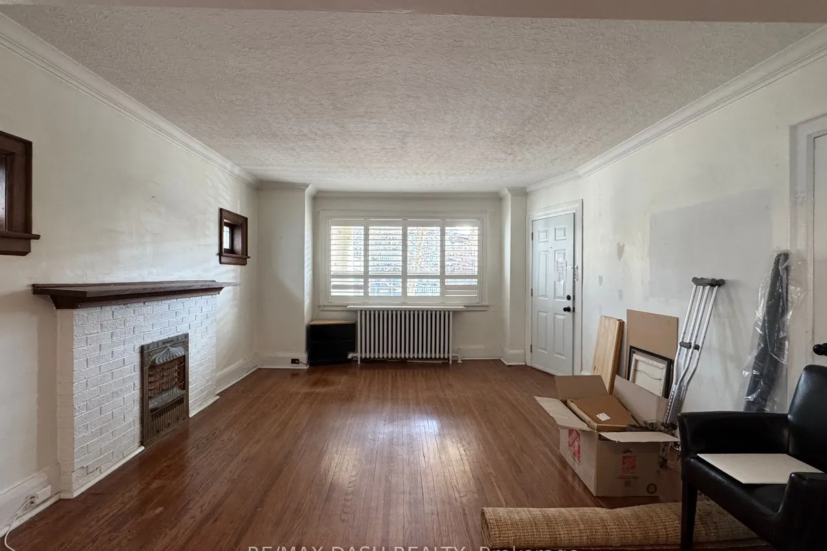 40 Hammersmith Avenue, ON M4E 2W4