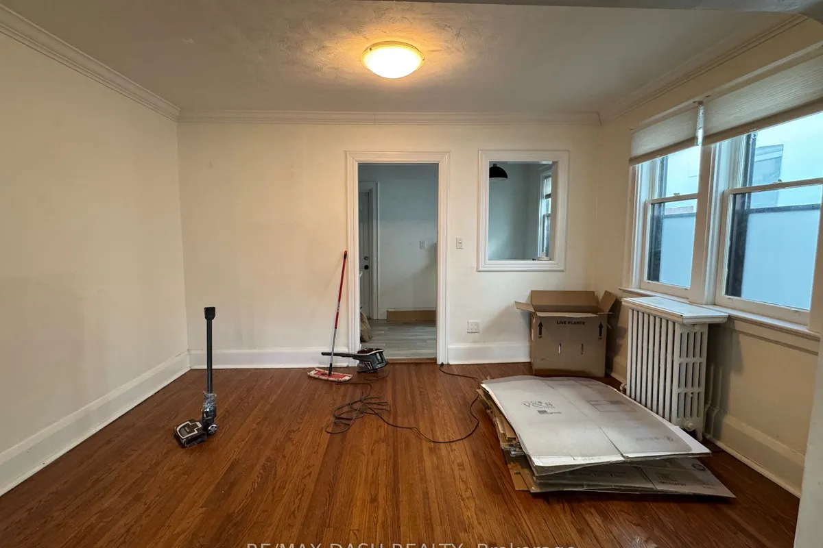 40 Hammersmith Avenue, ON M4E 2W4