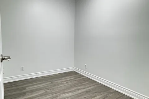 18 Lee Centre Drive, Toronto, ON M1H 3H5
