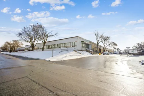 55 Milne Avenue, Toronto, ON M1L 1K4