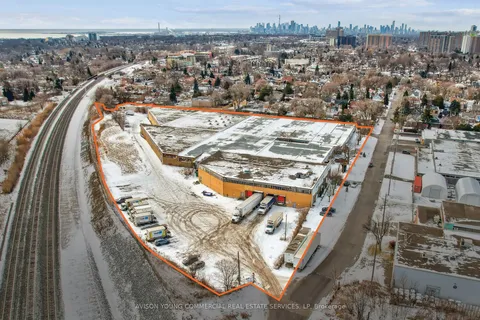 55 Milne Avenue, Toronto, ON M1L 1K4