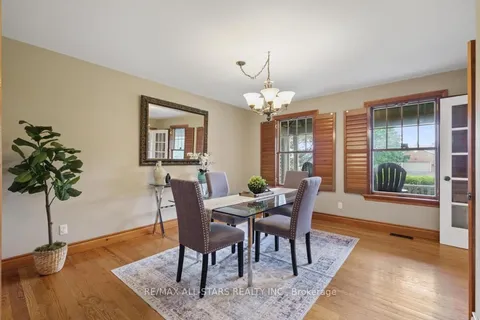 1648 Acorn Lane, Pickering, ON L1Y 1A7