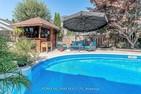 12 Donald Wilson Street, Whitby, ON L1R 2H5
