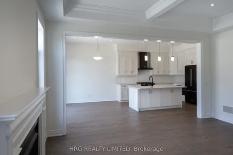 22 Brabin Circle, Whitby, ON L1P 0C1