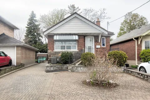 1112 Greenwood Avenue, Toronto, ON M4J 4E6