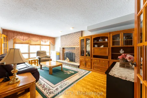 39 Watson Street, Toronto, ON M1C 1E2