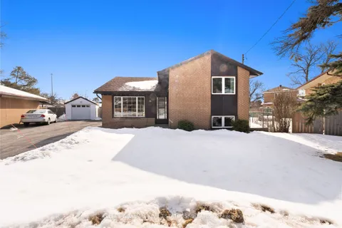 34 Holford Crescent, Toronto, ON M1T 1M1