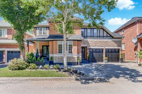 33 Weston Crescent, Ajax, ON L1T 0C8