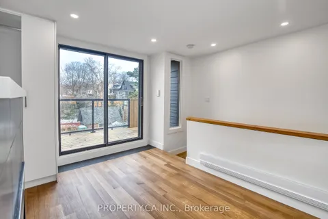 97 Lee Avenue, Toronto, ON M4E 2P2
