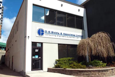 96 King Street, Oshawa, ON L1H 1B6