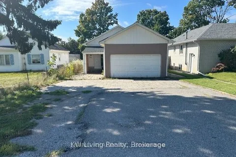 782 Liverpool Road, Pickering, ON L1W 1S1