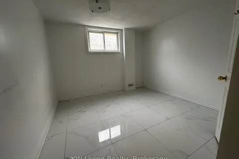 782 Liverpool Road, Pickering, ON L1W 1S1