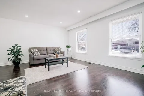 50 Chapais Crescent, ON M1C 2C5