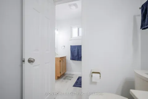 50 Chapais Crescent, ON M1C 2C5