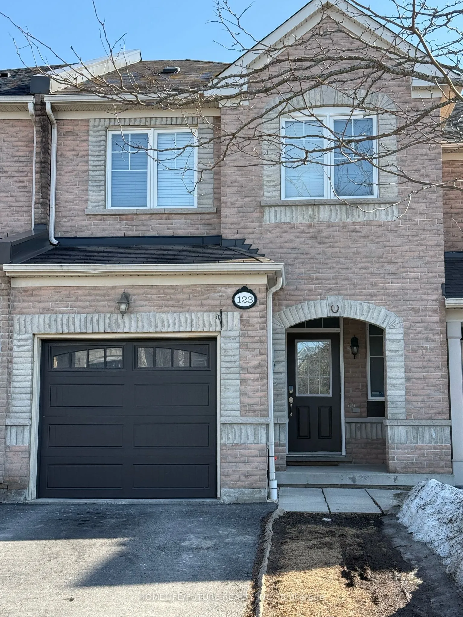 123 Silverwood Circle, ON L1Z 0A4