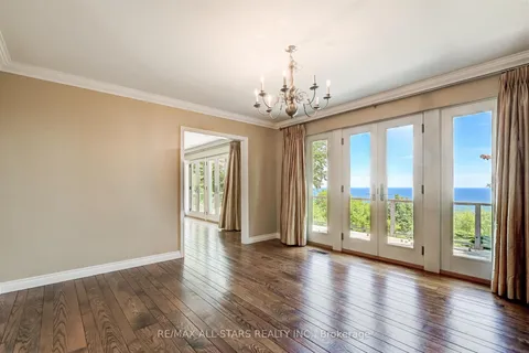 5 Hill Crescent, ON M1M 1H7