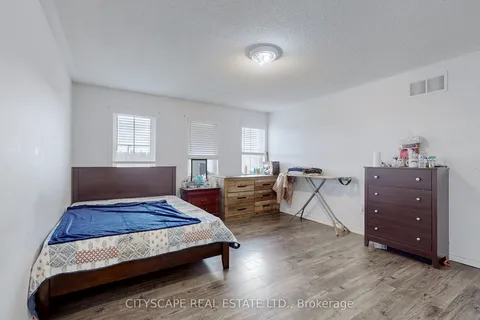 2026 Bridle Road, Oshawa, ON L1L 0A5