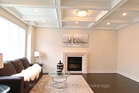 2640 Sapphire Drive, Pickering, ON L1X 0H3