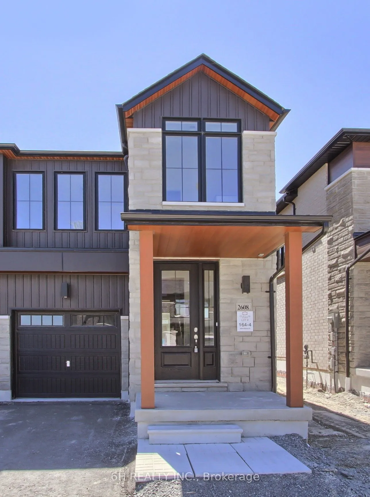 2608 Hibiscus Drive, ON L1X 0L8