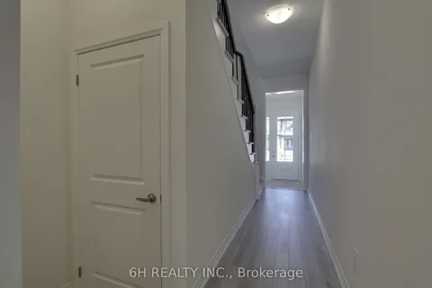 2608 Hibiscus Drive, ON L1X 0L8