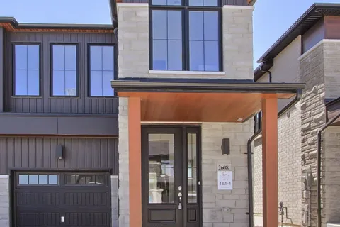 2608 Hibiscus Drive, ON L1X 0L8