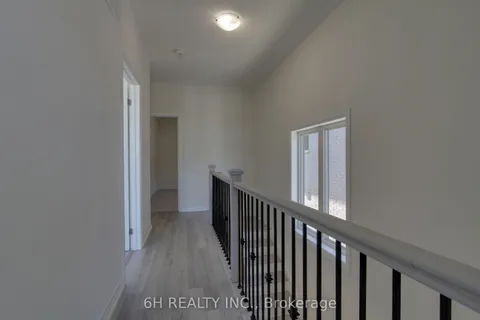 2608 Hibiscus Drive, ON L1X 0L8